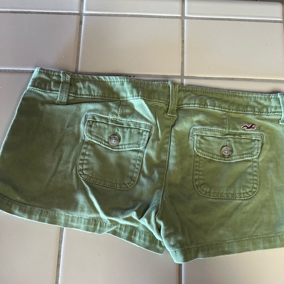 VINTAGE Hollister Women's Shorts - Light Pink, Olive Green, Khaki - Picture 7 of 12